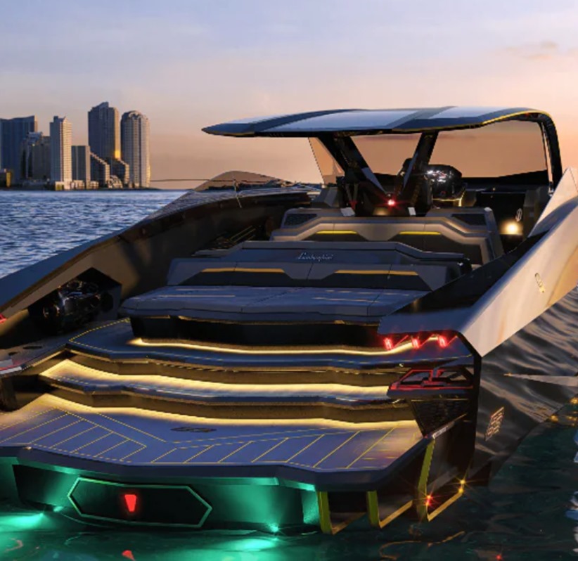 Le bateau voiture de Conor McGregor