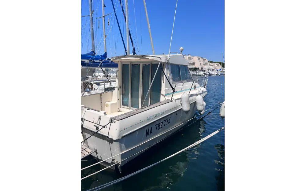 beneteau Antares 805