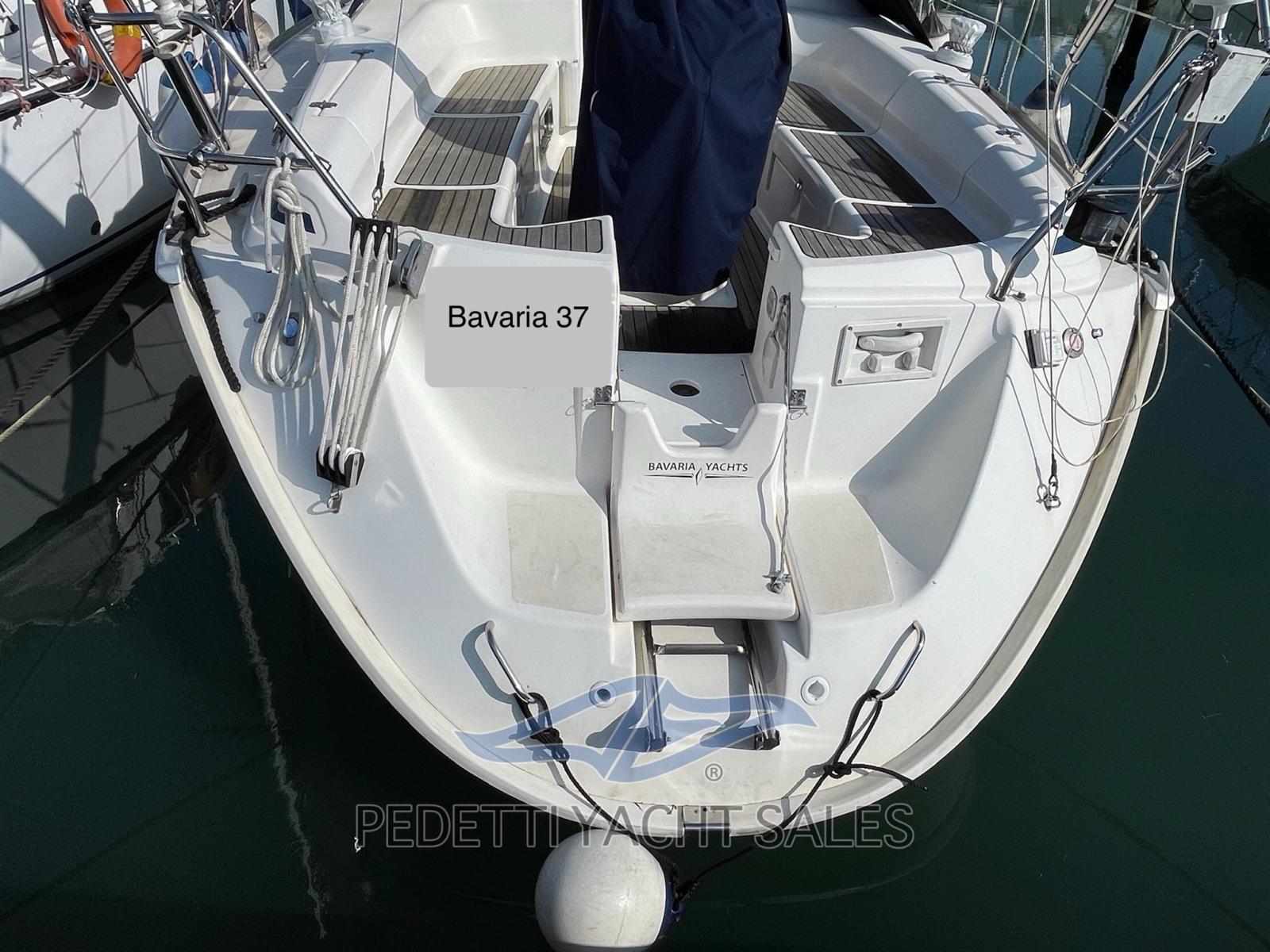 bavaria yachts 37