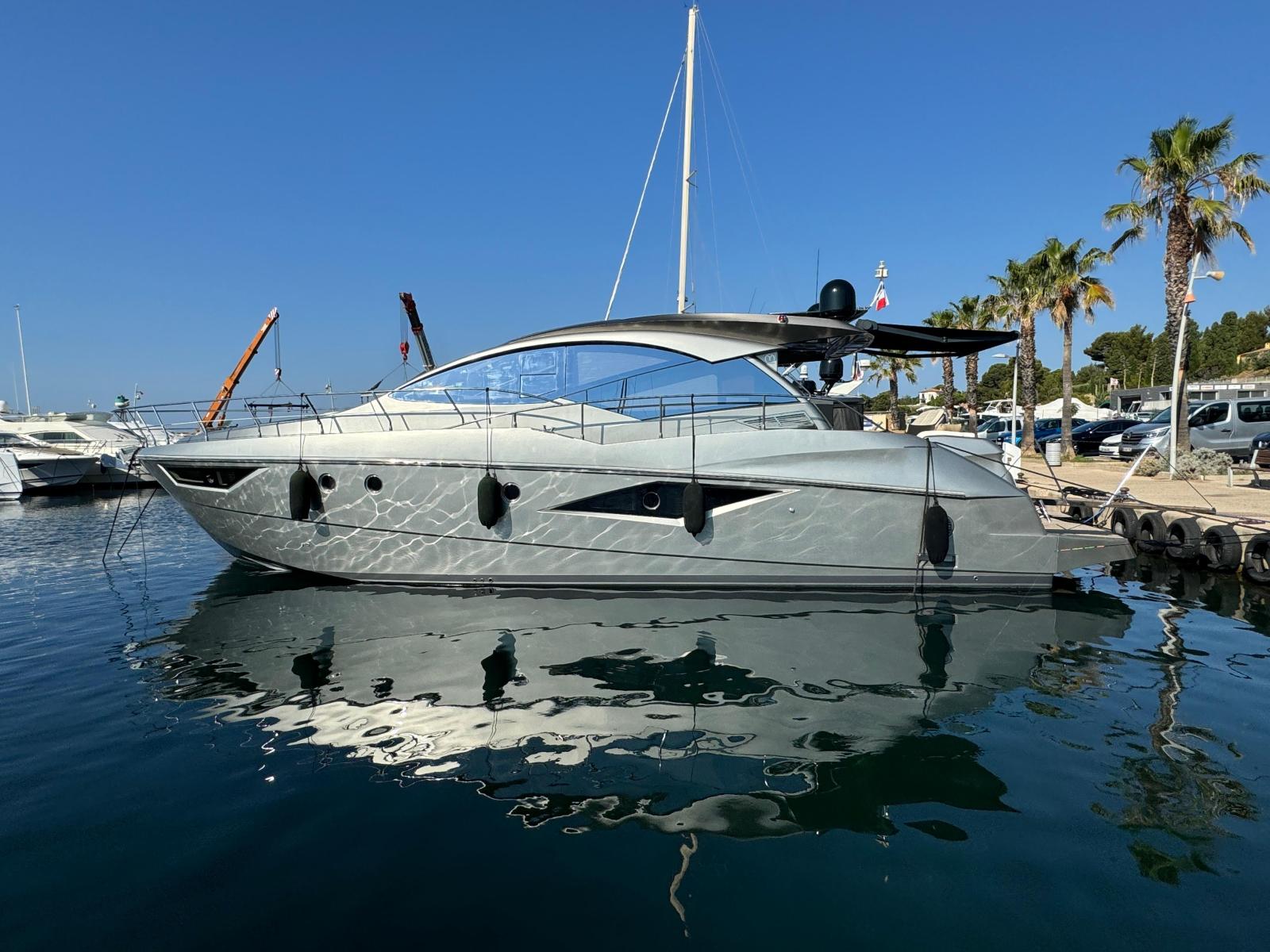 queens yachts 50 hard top