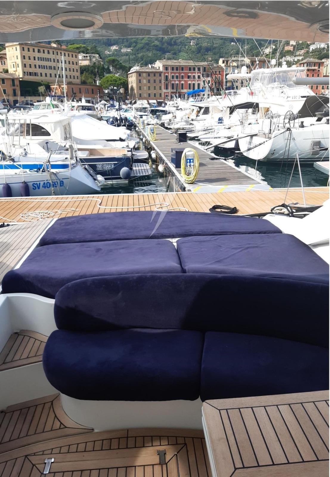 pershing 52