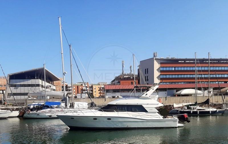 uniesse marine Uniesse 48 fly