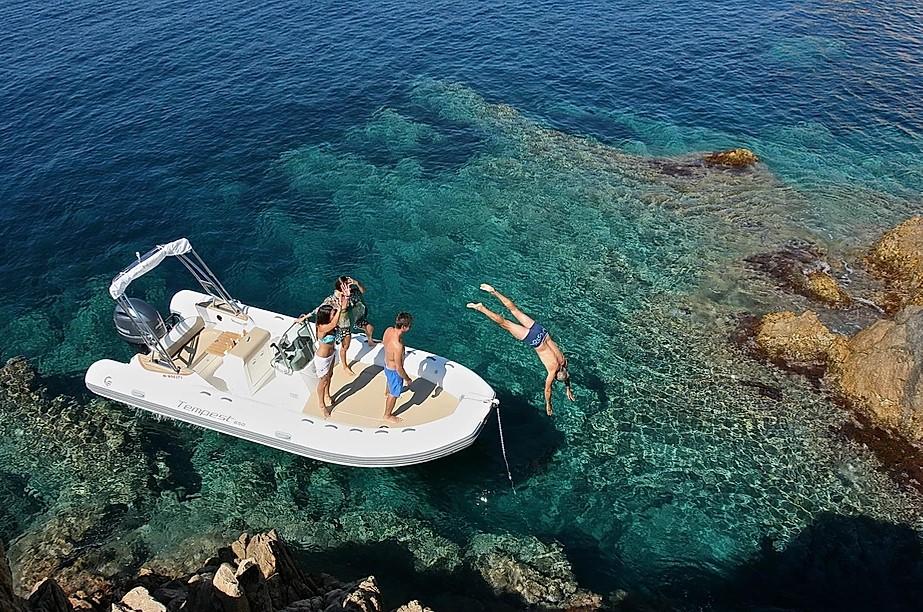 capelli Tempest 650 open