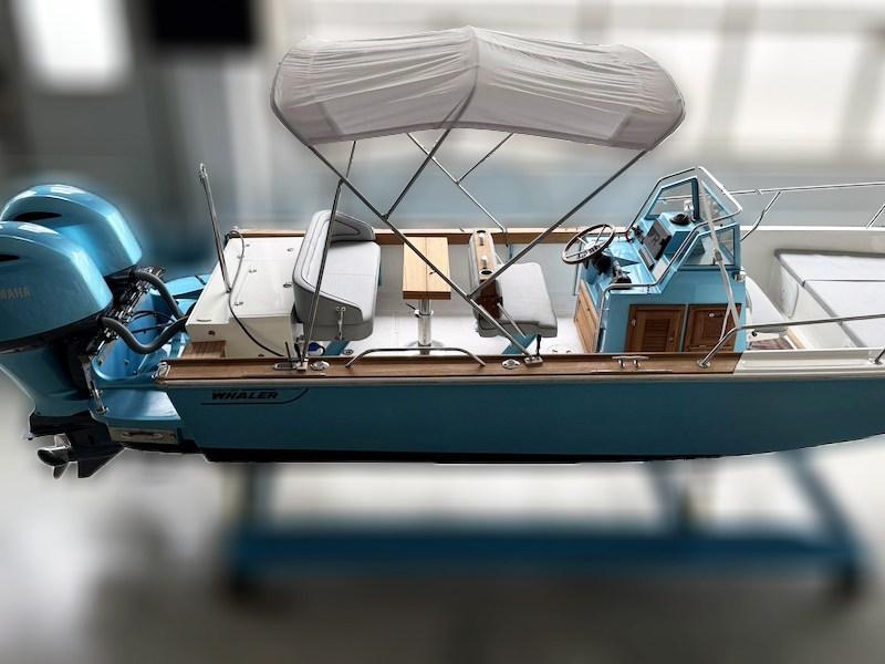 boston whaler Outrage 25