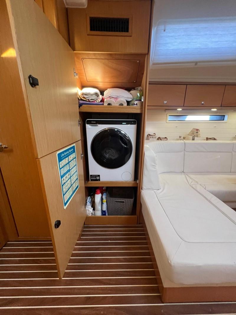 bavaria yachts 56