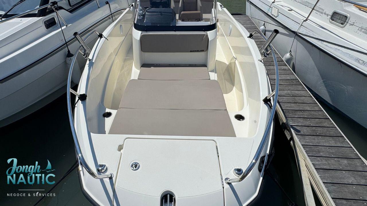 quicksilver Activ 675 open
