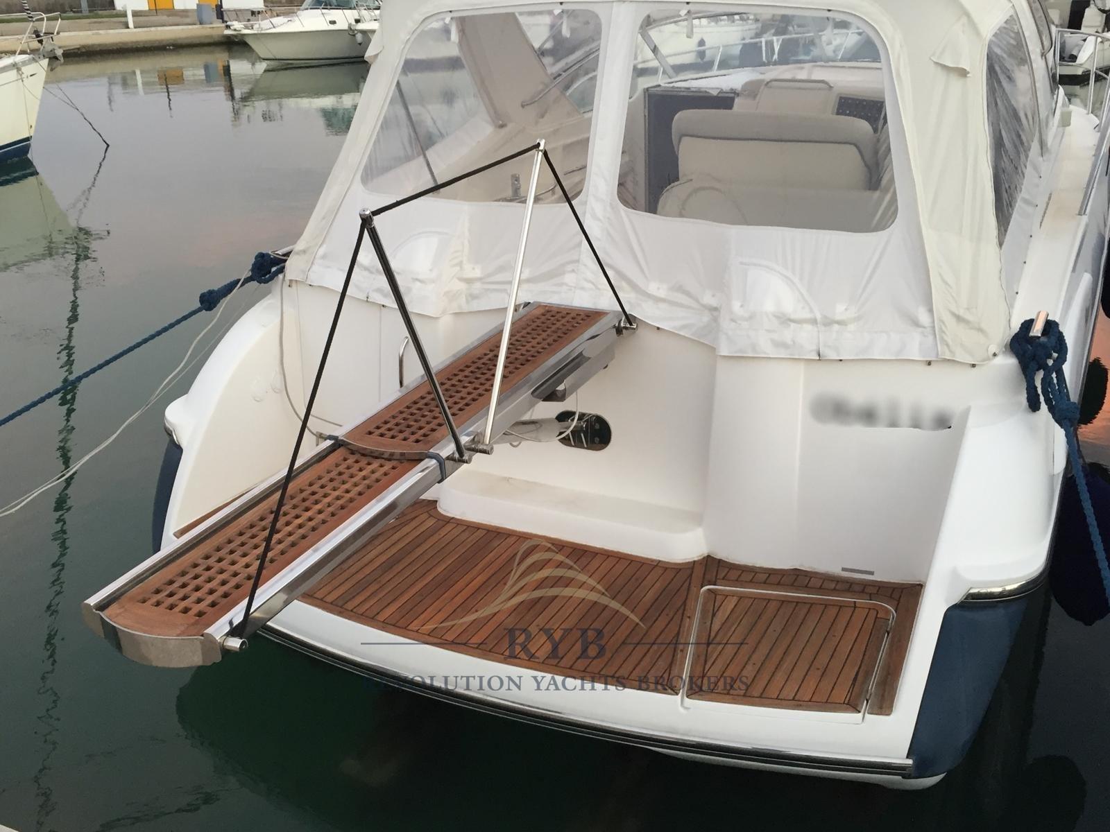 windy boats 37 grand mistral