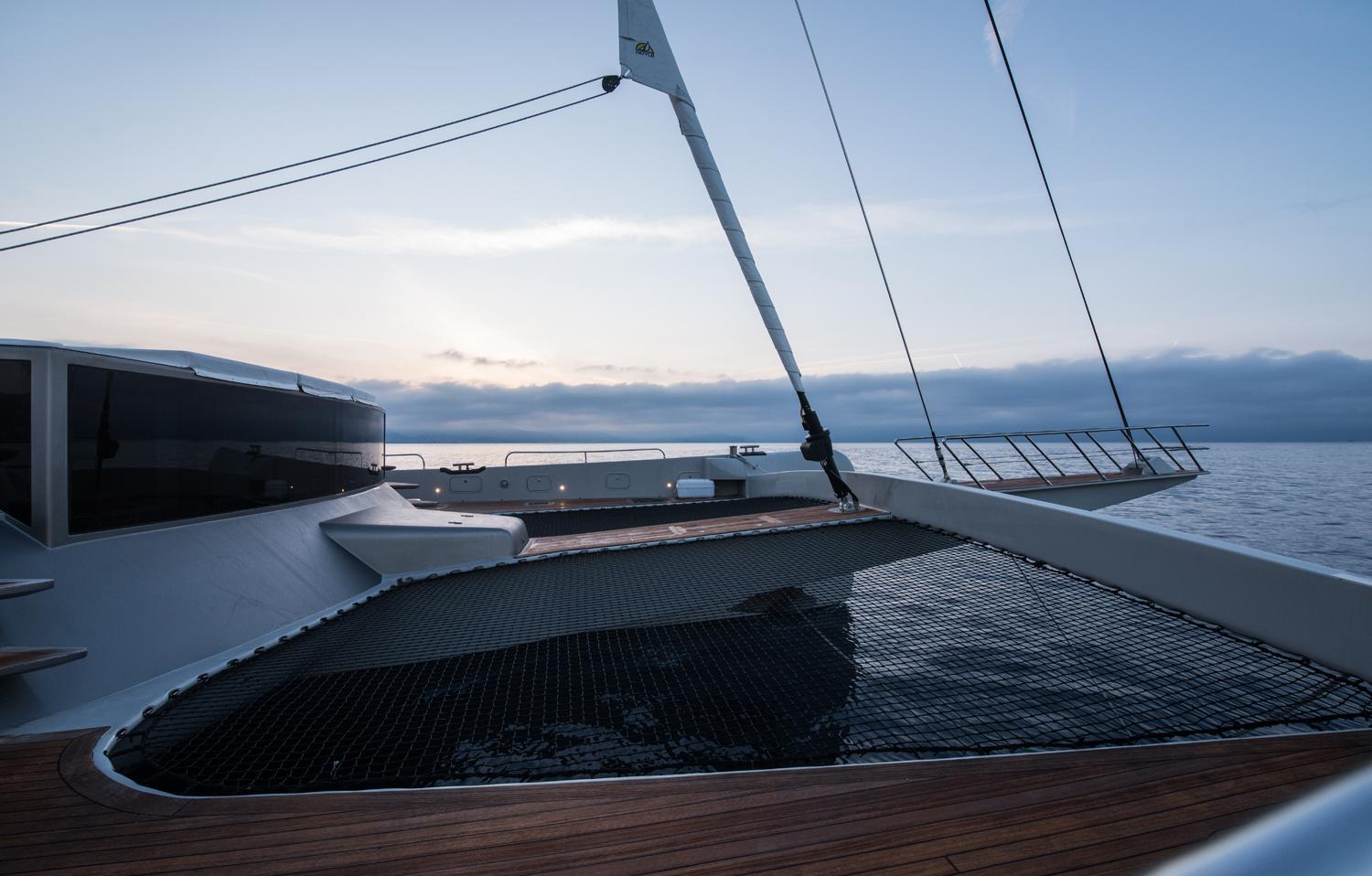 magic yachts 100\'
