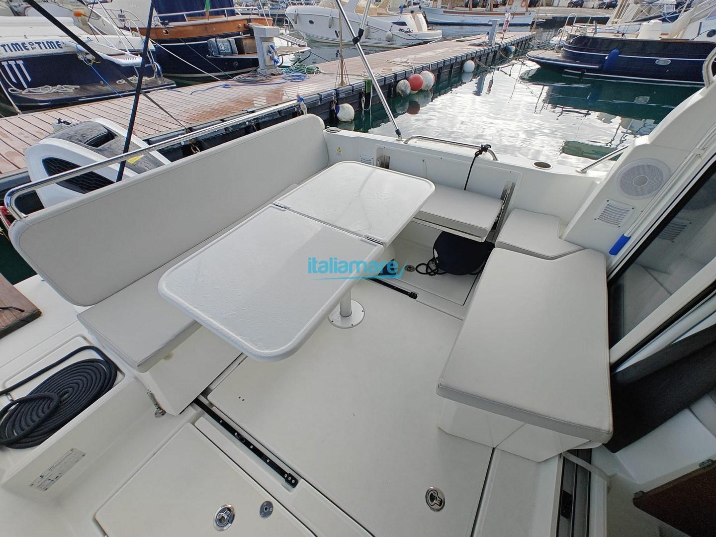 beneteau Antares 8