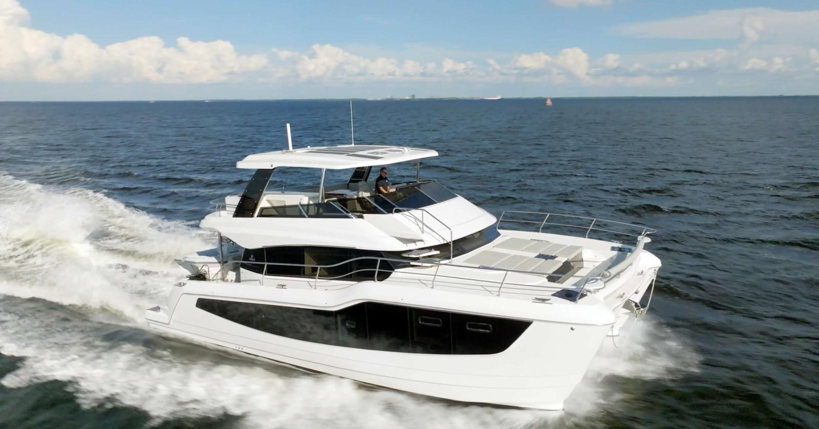 aquila 50 yacht