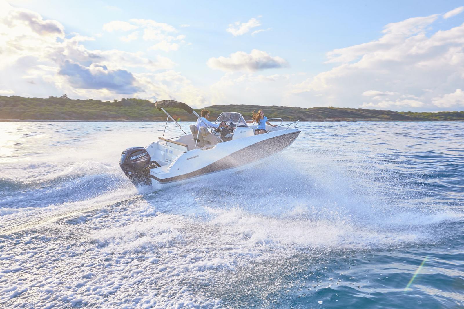 quicksilver Activ 605 open