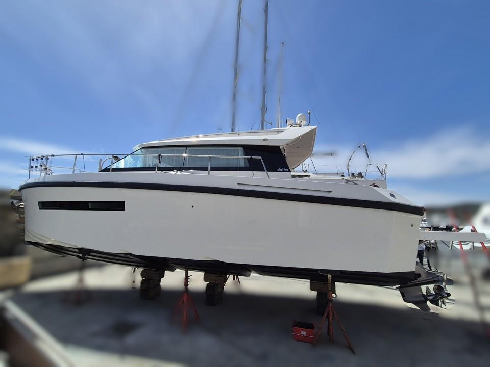 delta 33