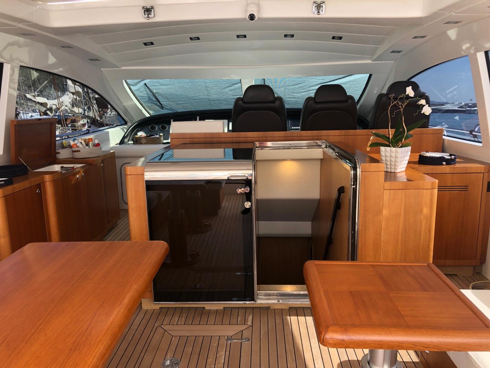 mangusta 72