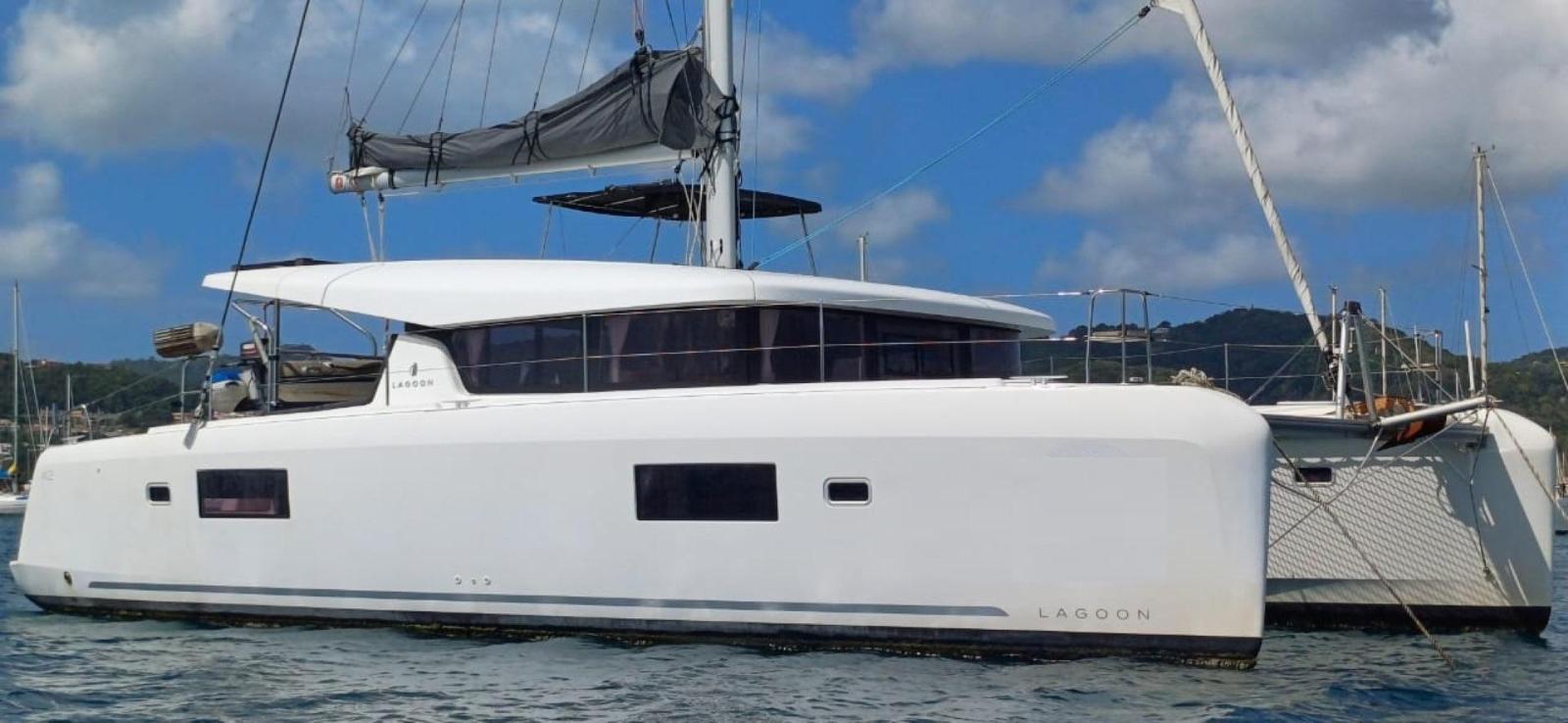 lagoon 42