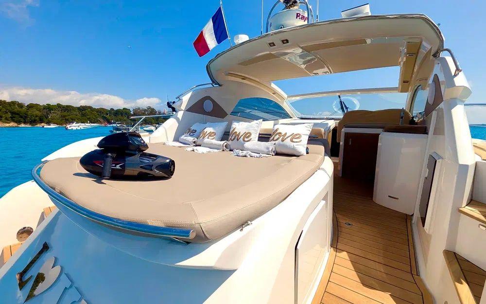 sessa marine C43 hard-top