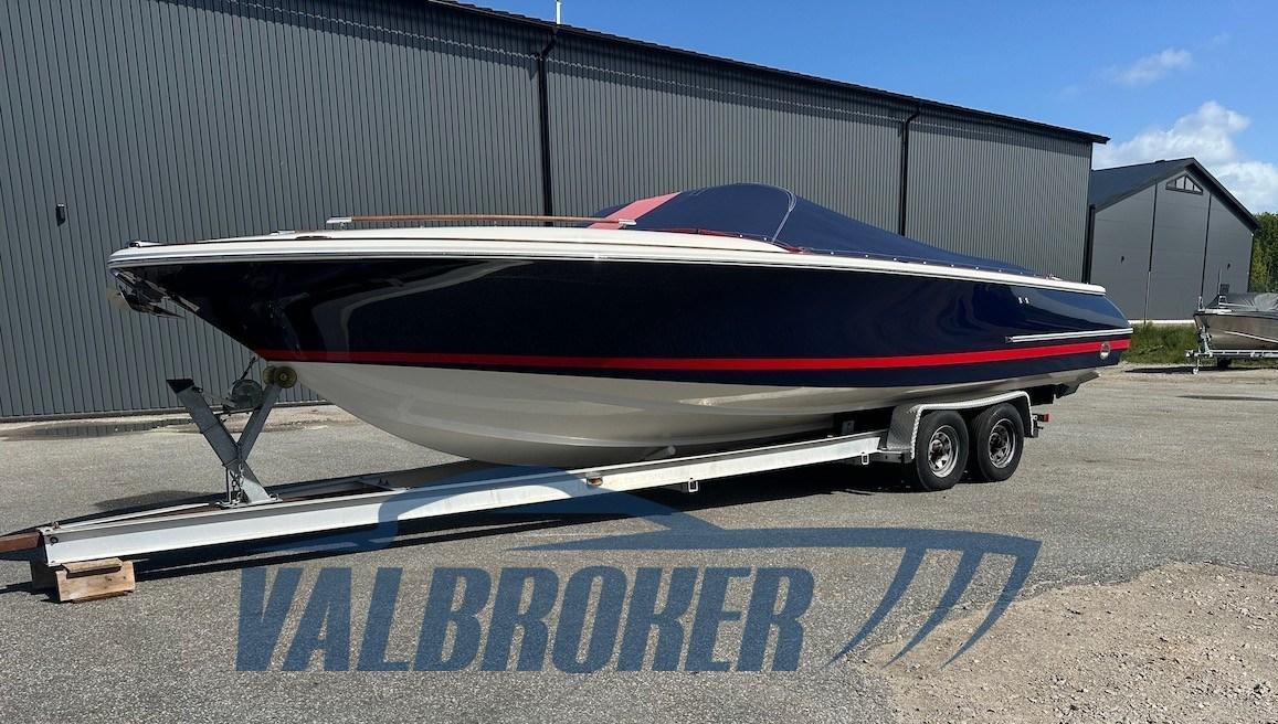 chris craft Corsair 28