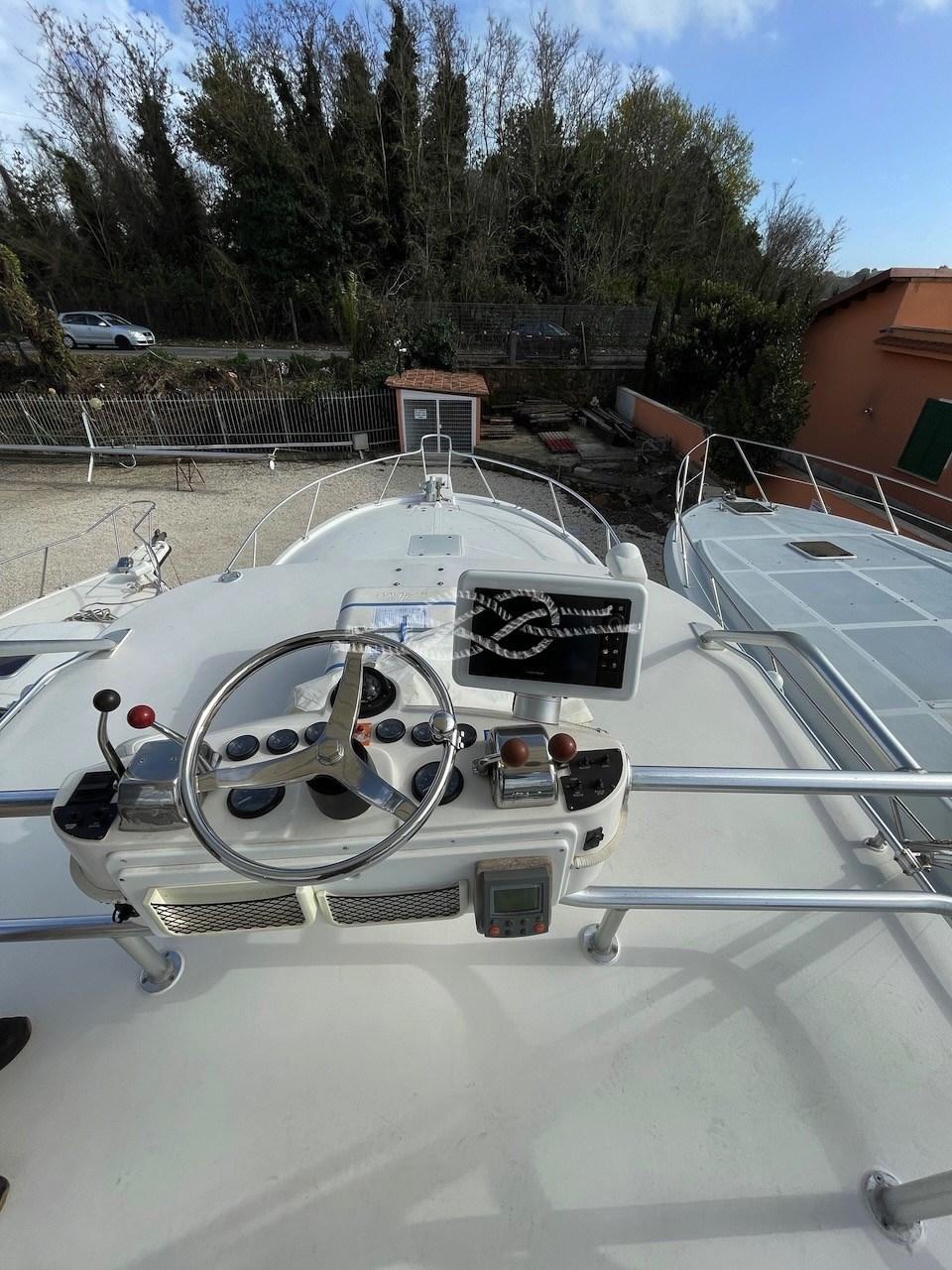 luhrs 360 open