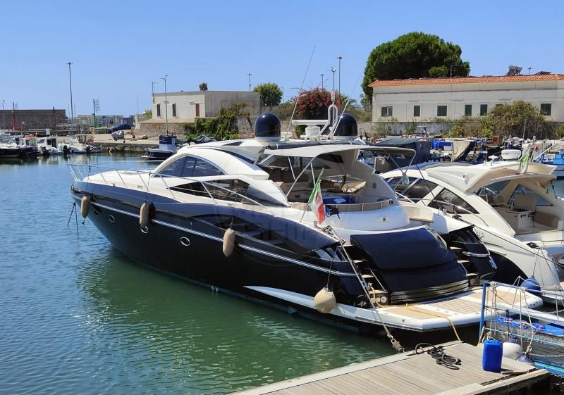sunseeker Predator 68