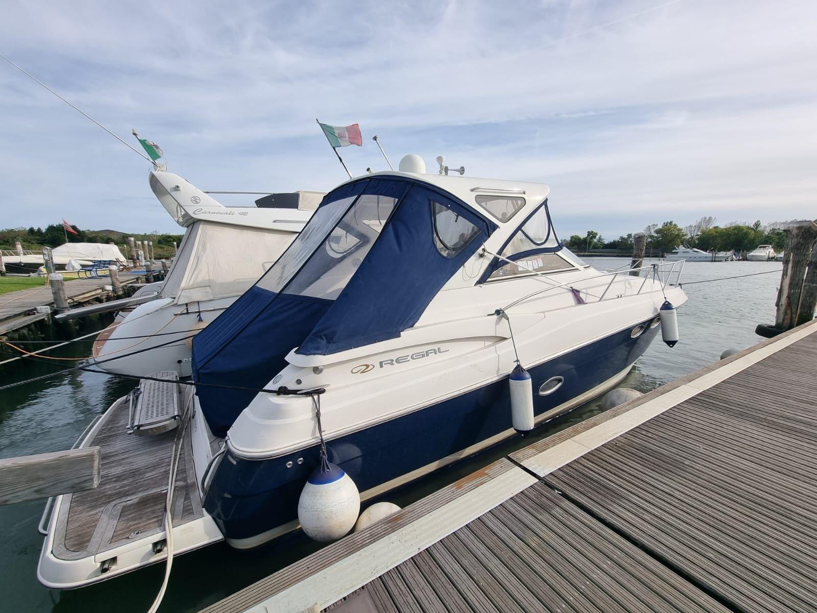 regal marine Commodore 3760