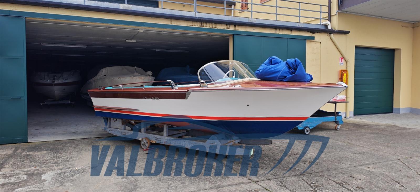 riva Junior