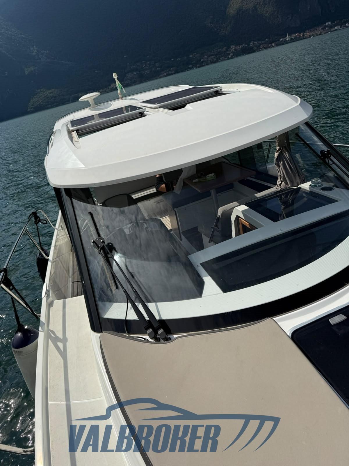 jeanneau Merry fischer 895