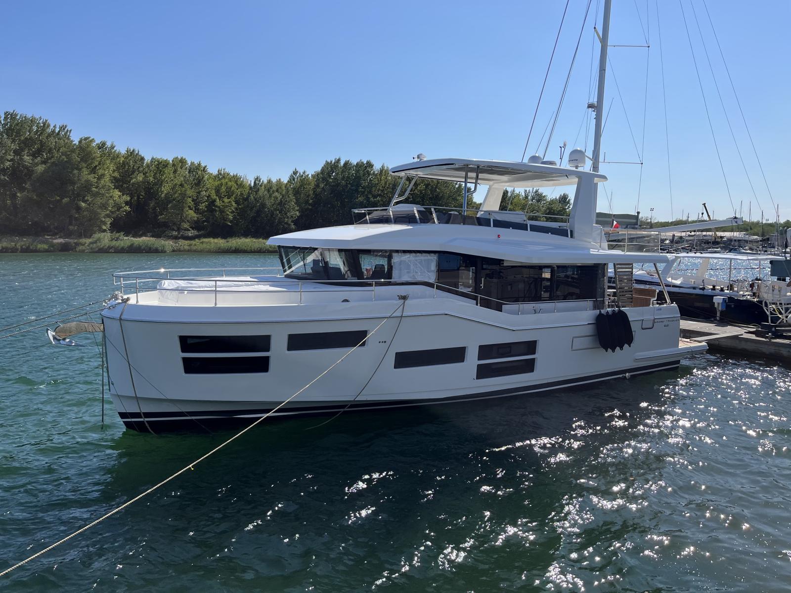beneteau Grand trawler 62