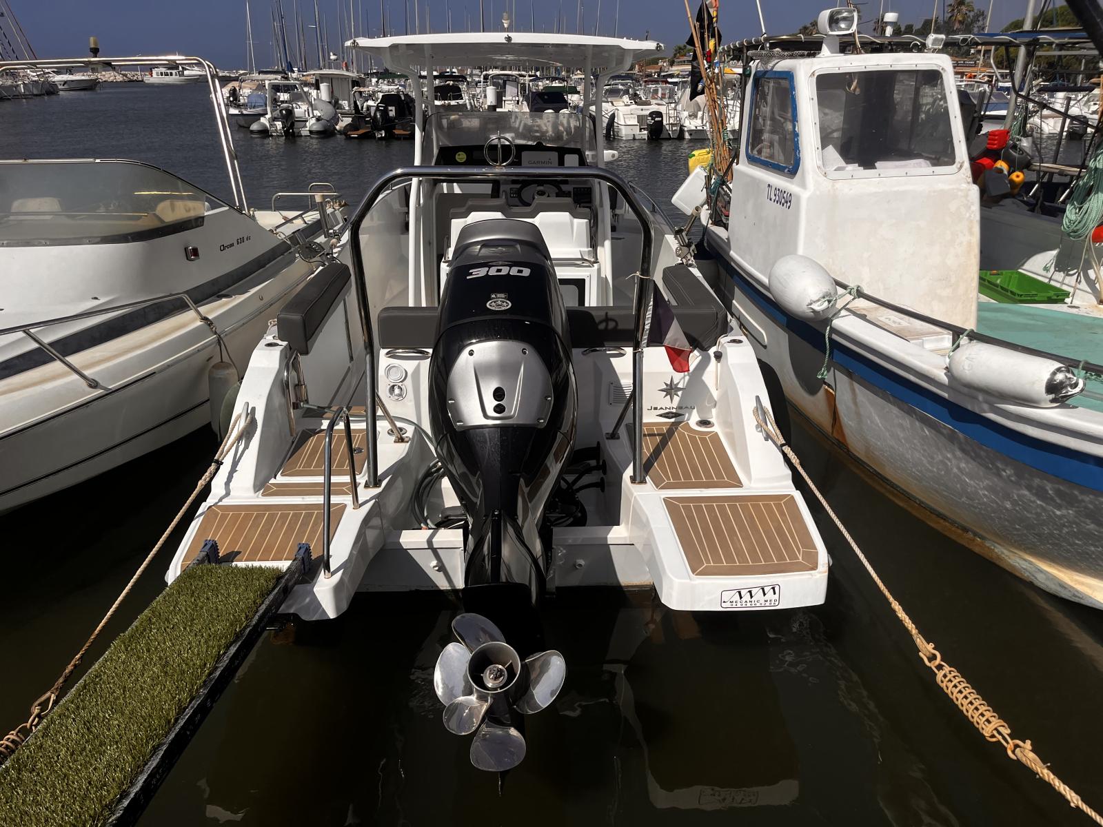 jeanneau Cap camarat 7.5cc