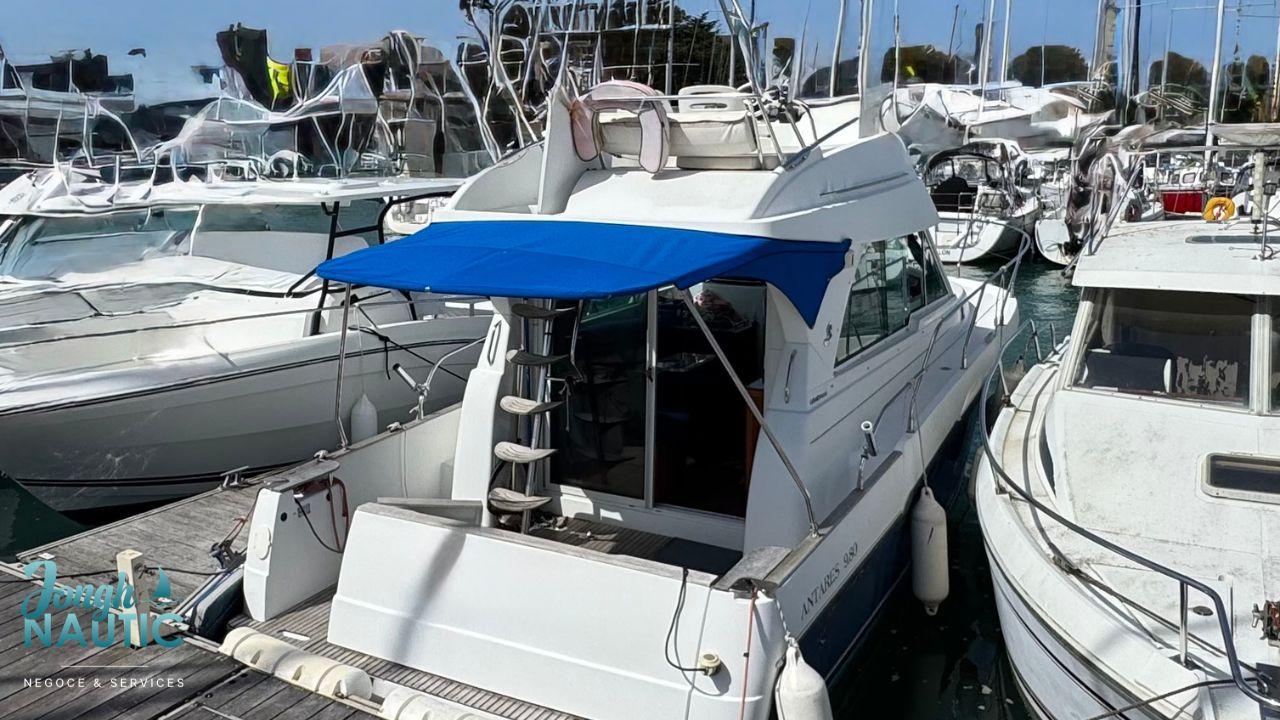 beneteau Antares 9.80