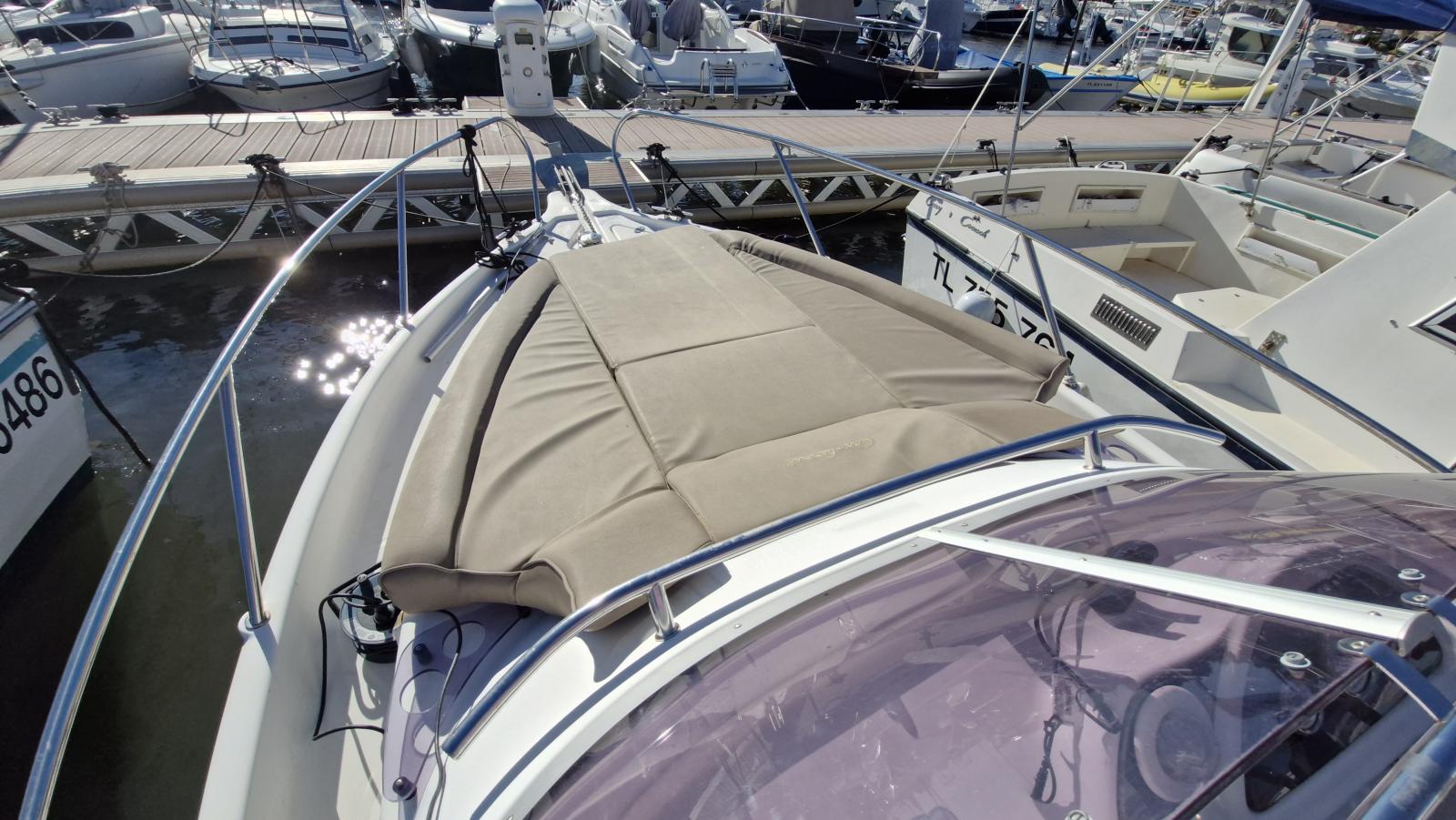 b2 marine Cap ferret 752 dc