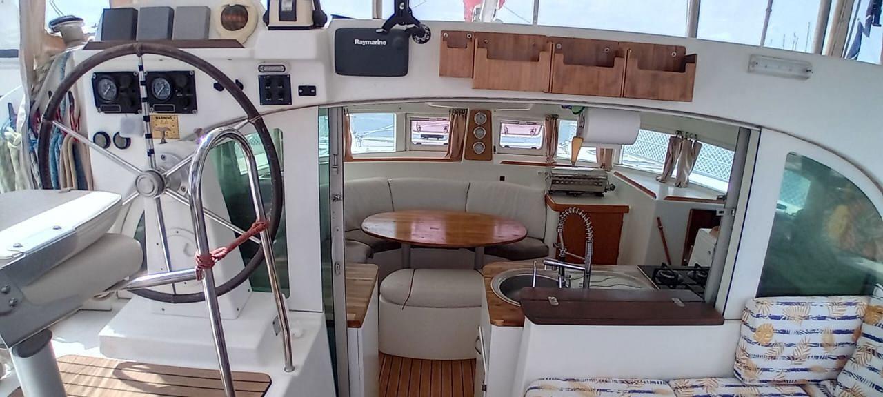 lagoon 380 s1