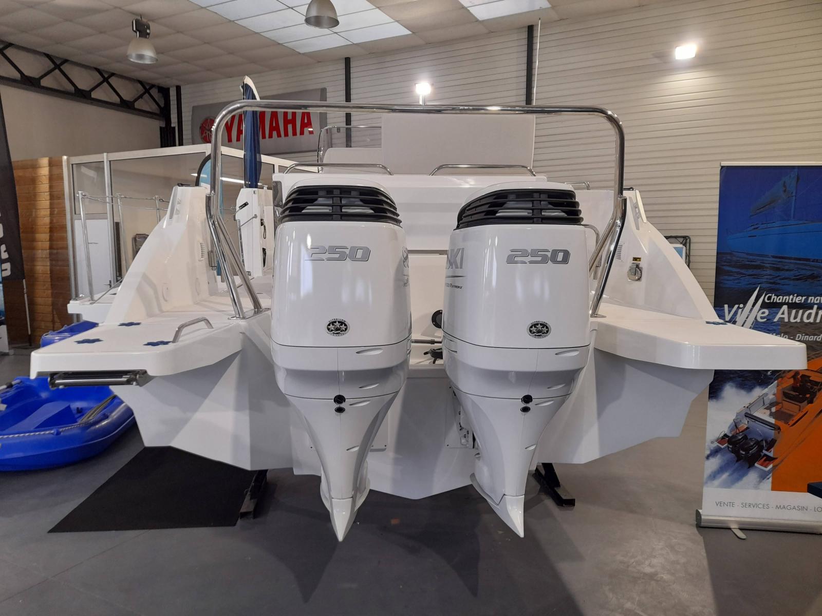 beneteau Flyer 9 spacedeck ob