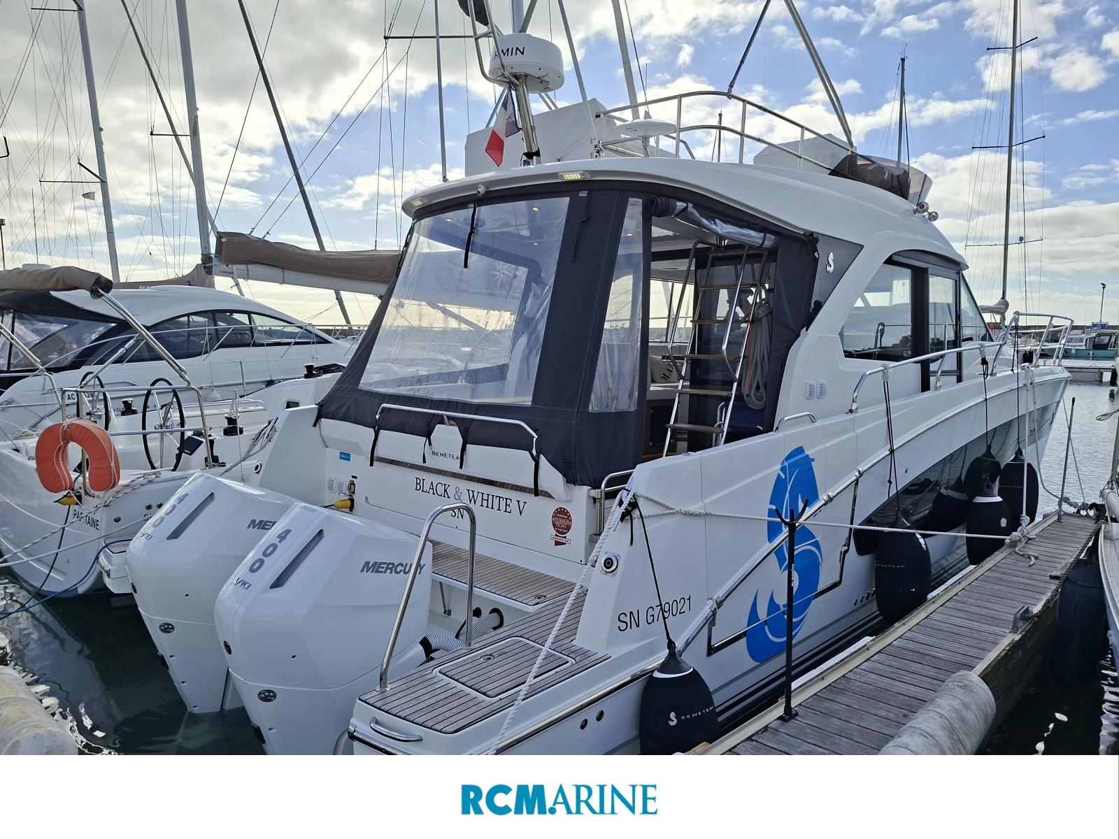 beneteau Antares 12 fly