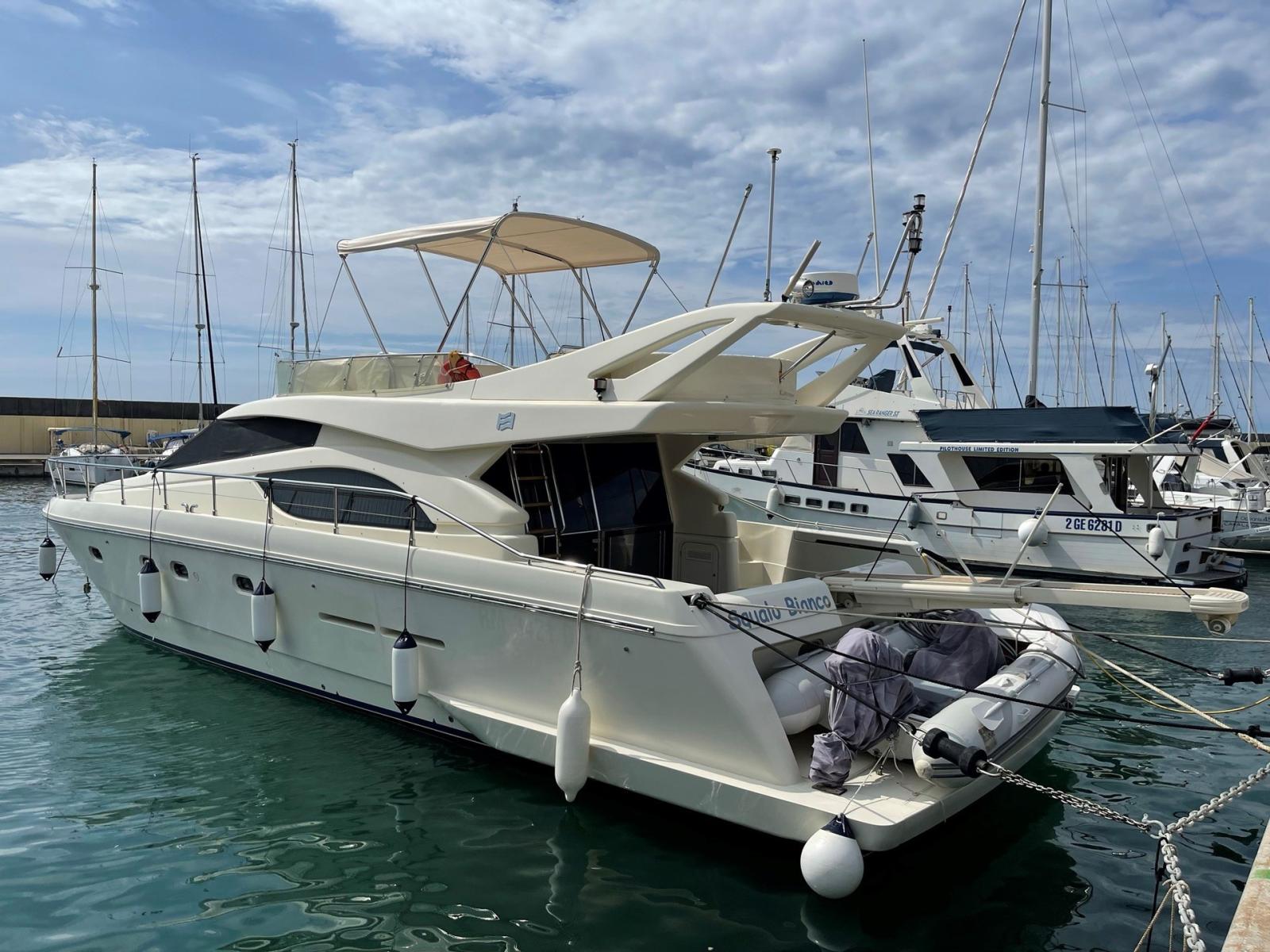 ferretti yachts 53