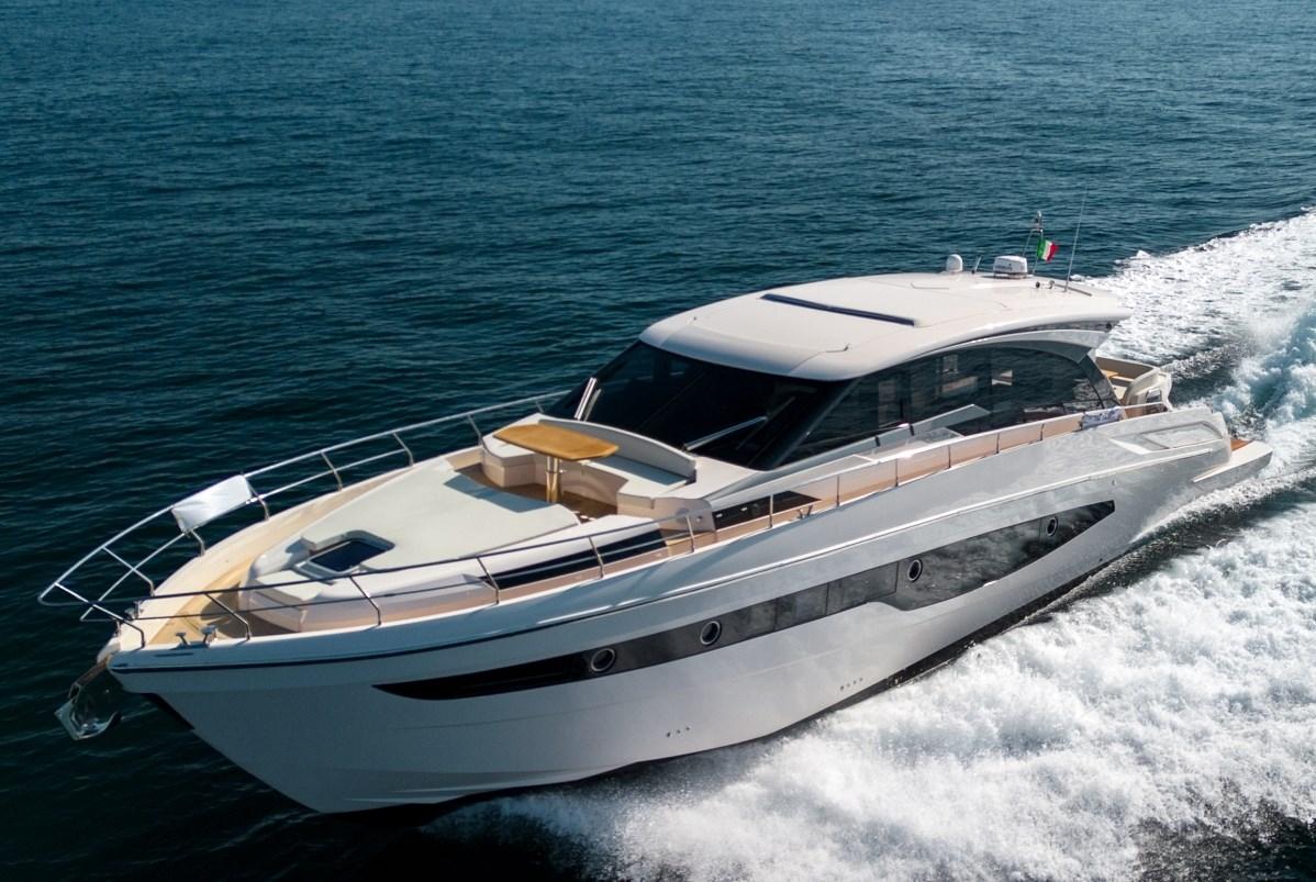 cayman yachts S600