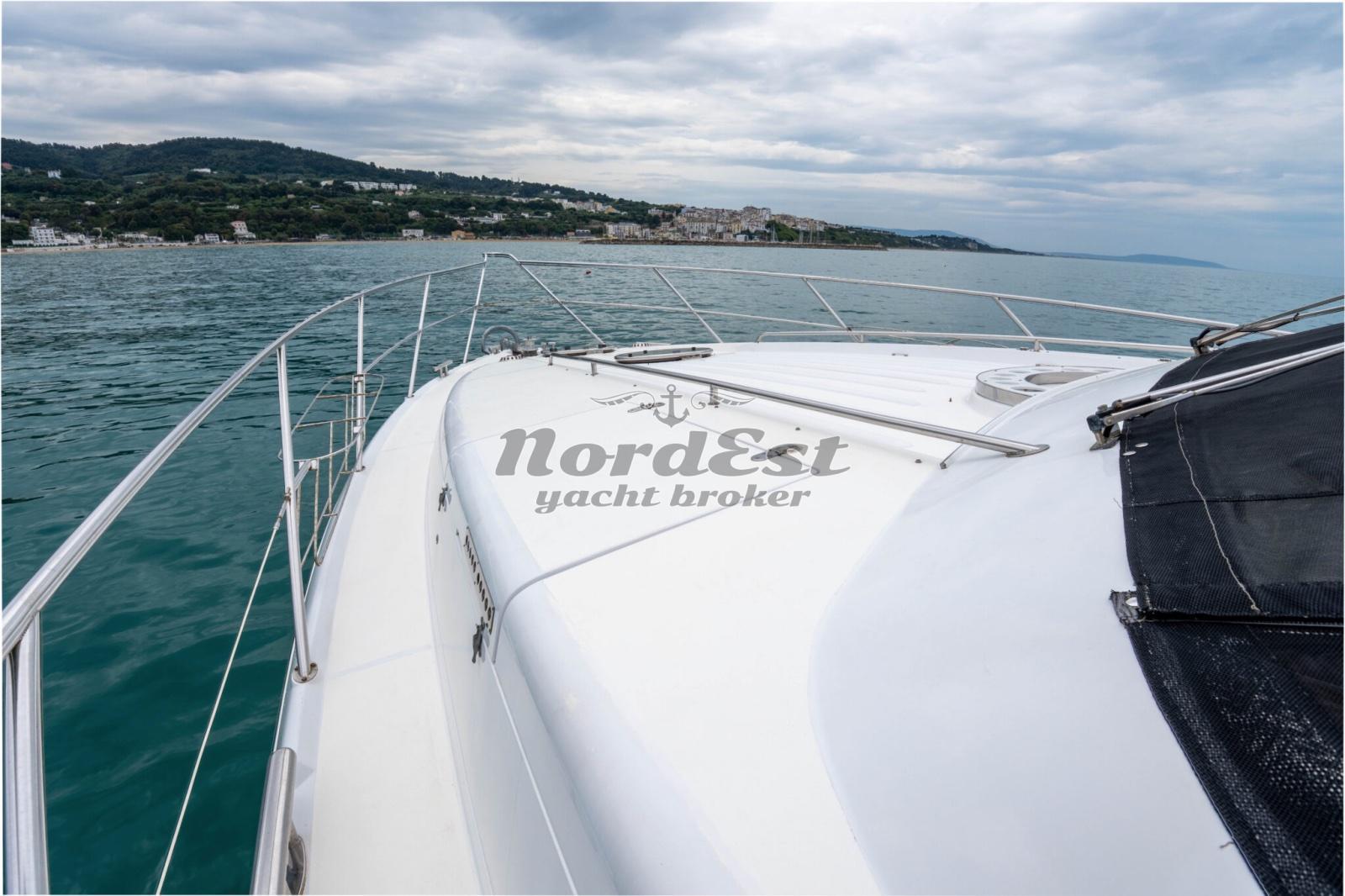 fairline Squadron 62