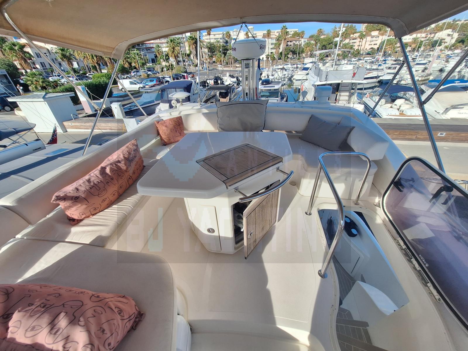 azimut 47