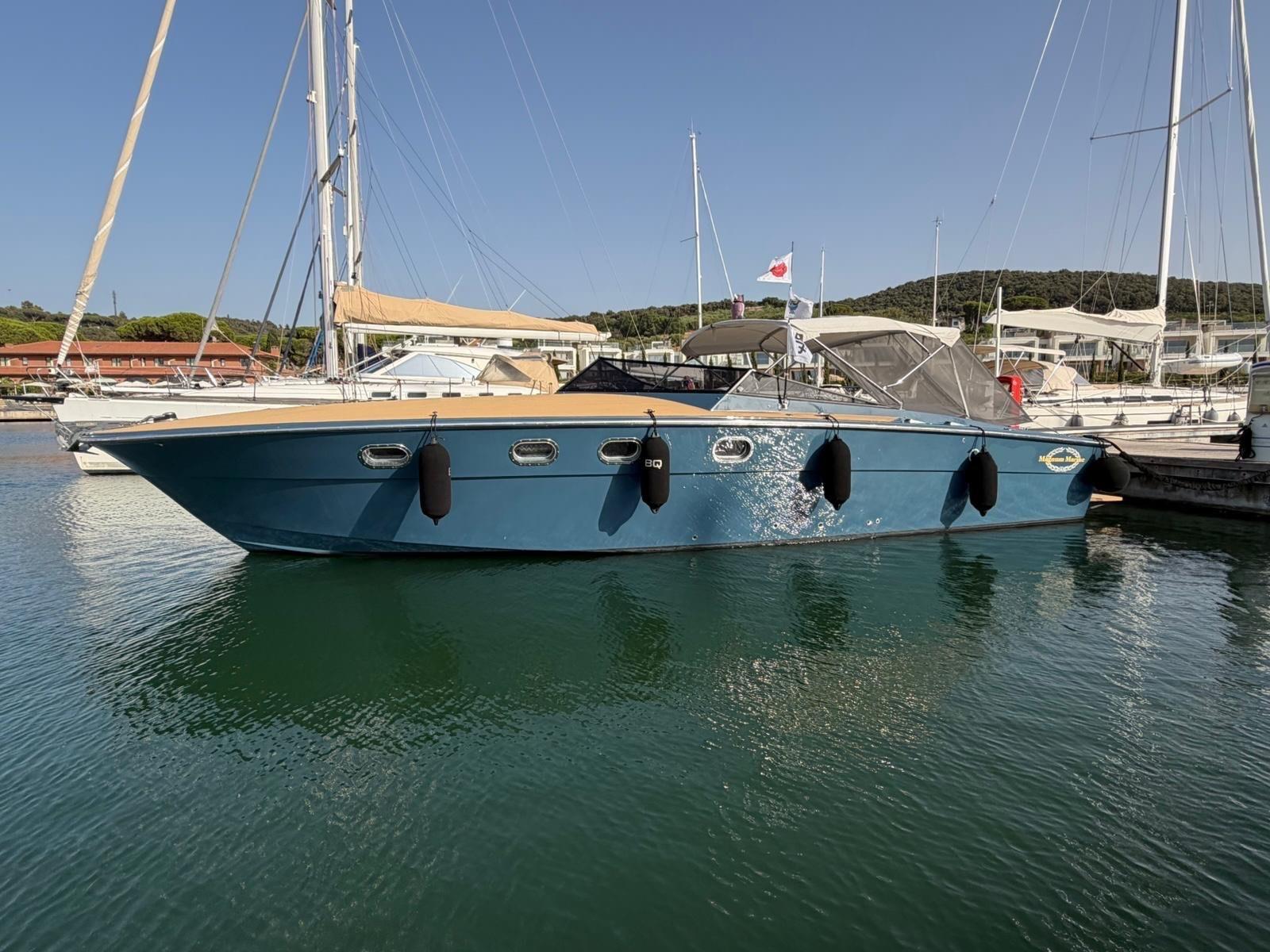 magnum marine 35