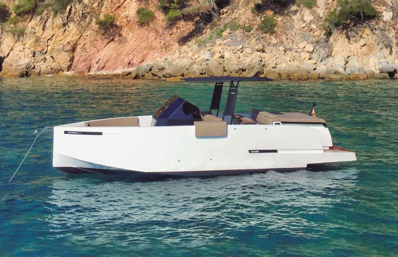de antonio yachts D28 open