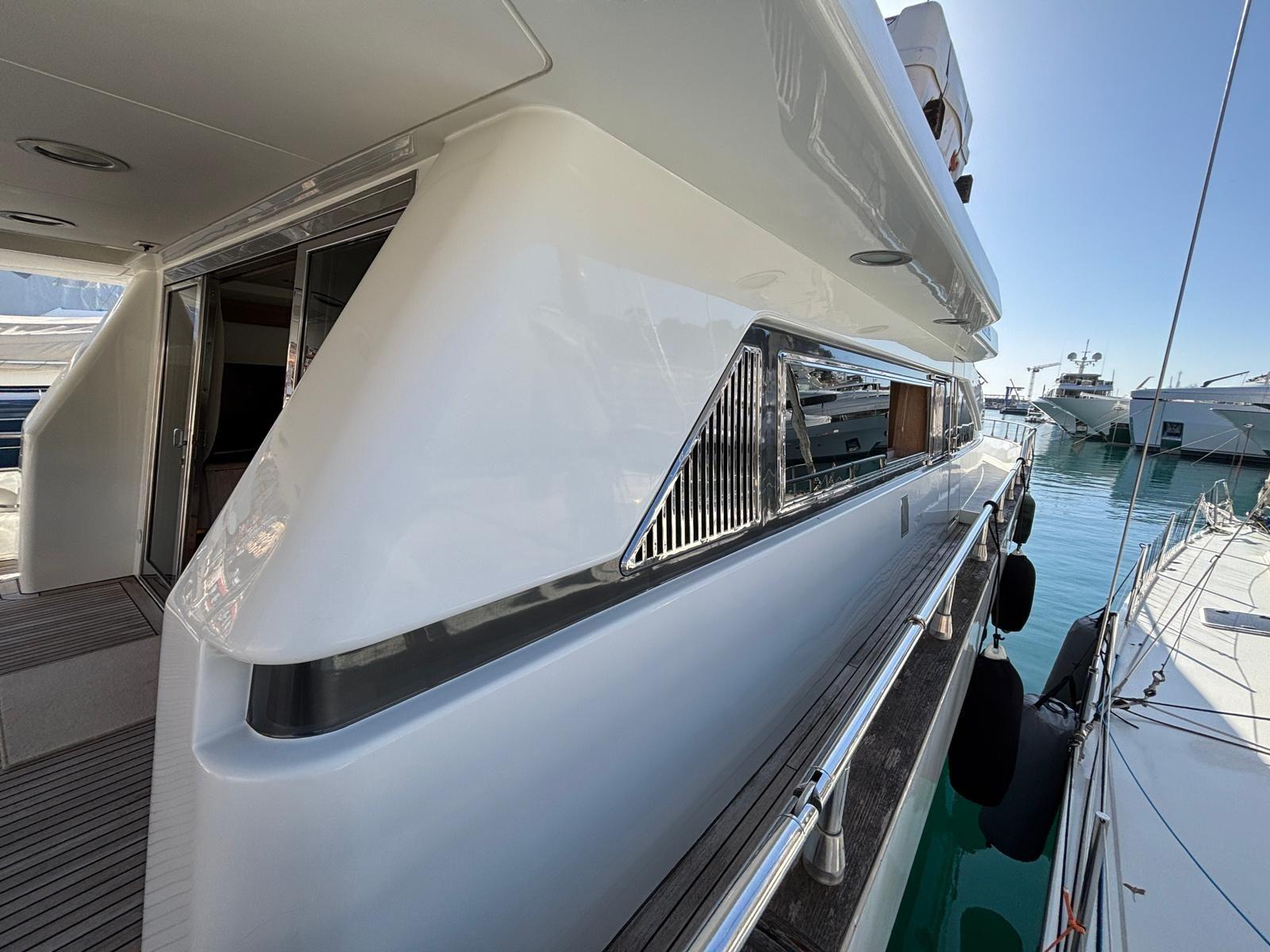 azimut 76