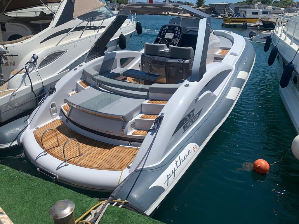 python yacht Python c33