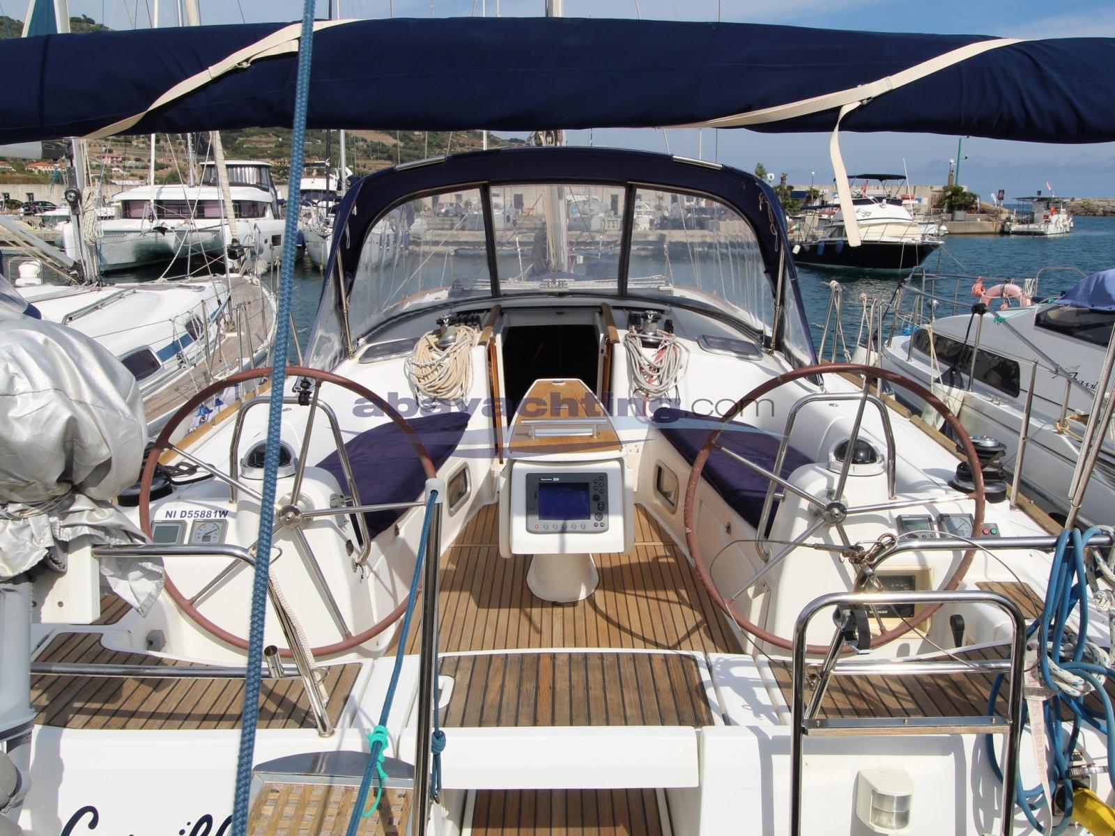 beneteau Oceanis 43
