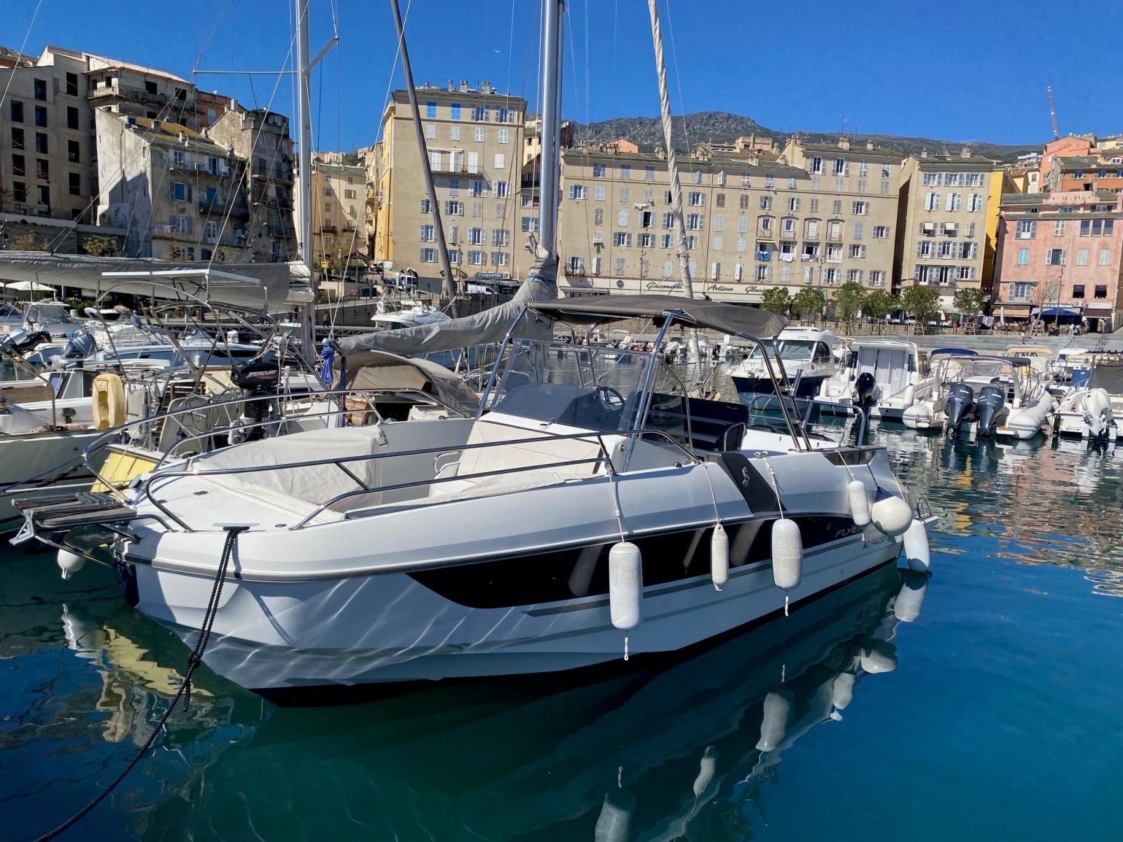 beneteau Flyer 8.8 spacedeck