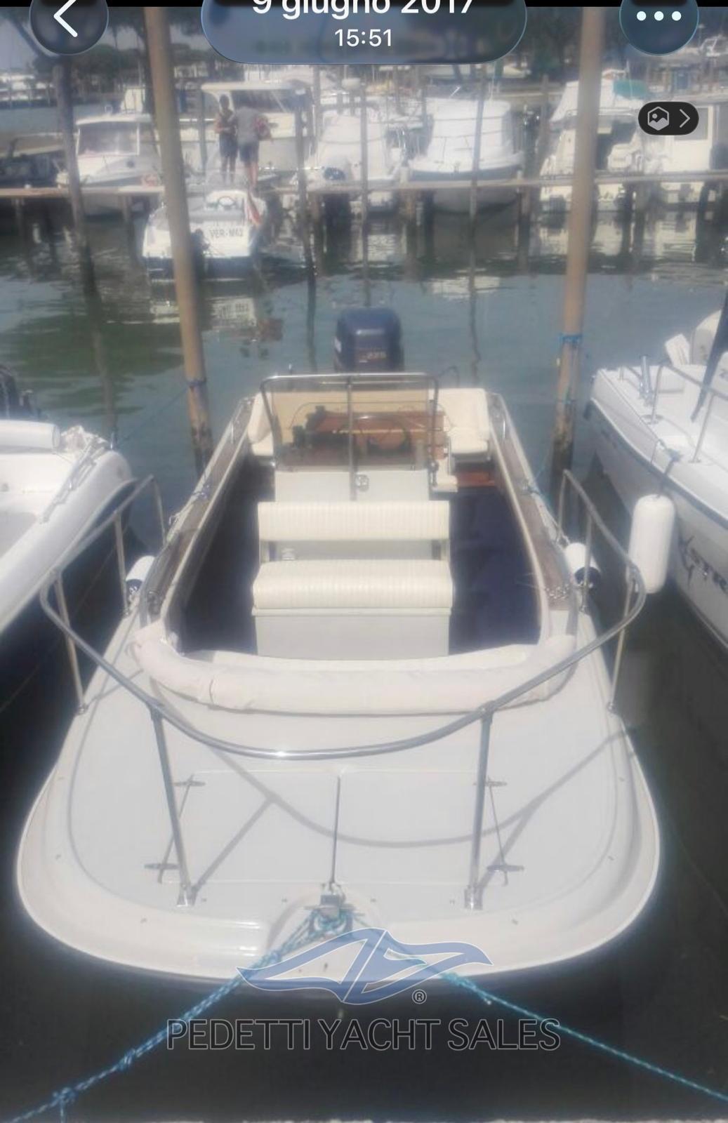 boston whaler 21 outrage