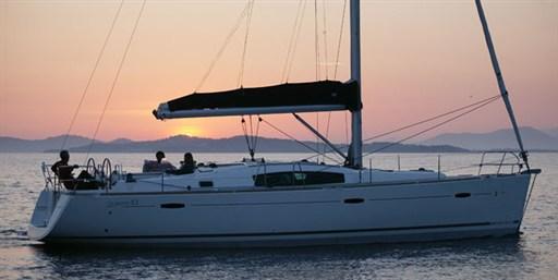 beneteau Oceanis 43