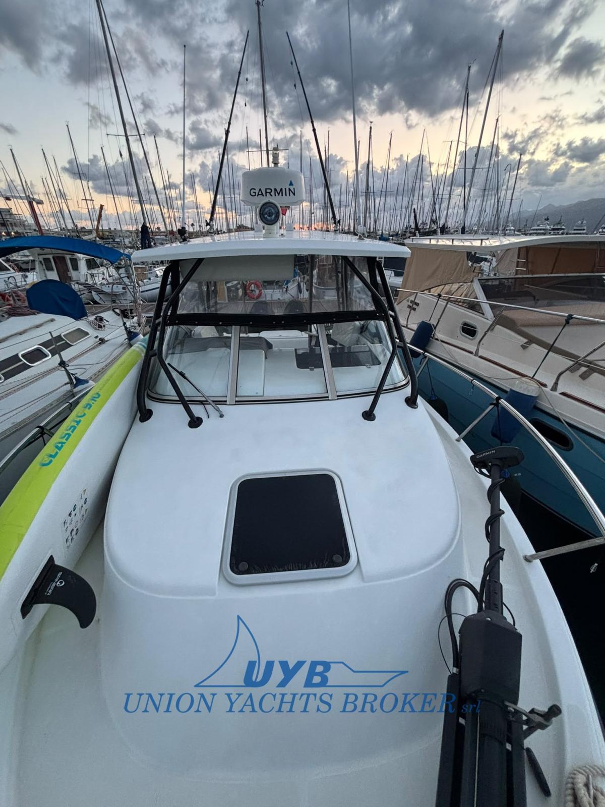 hydra-sports 2600 vx vector