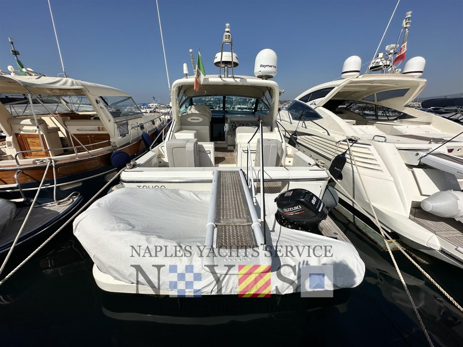 uniesse 42' open