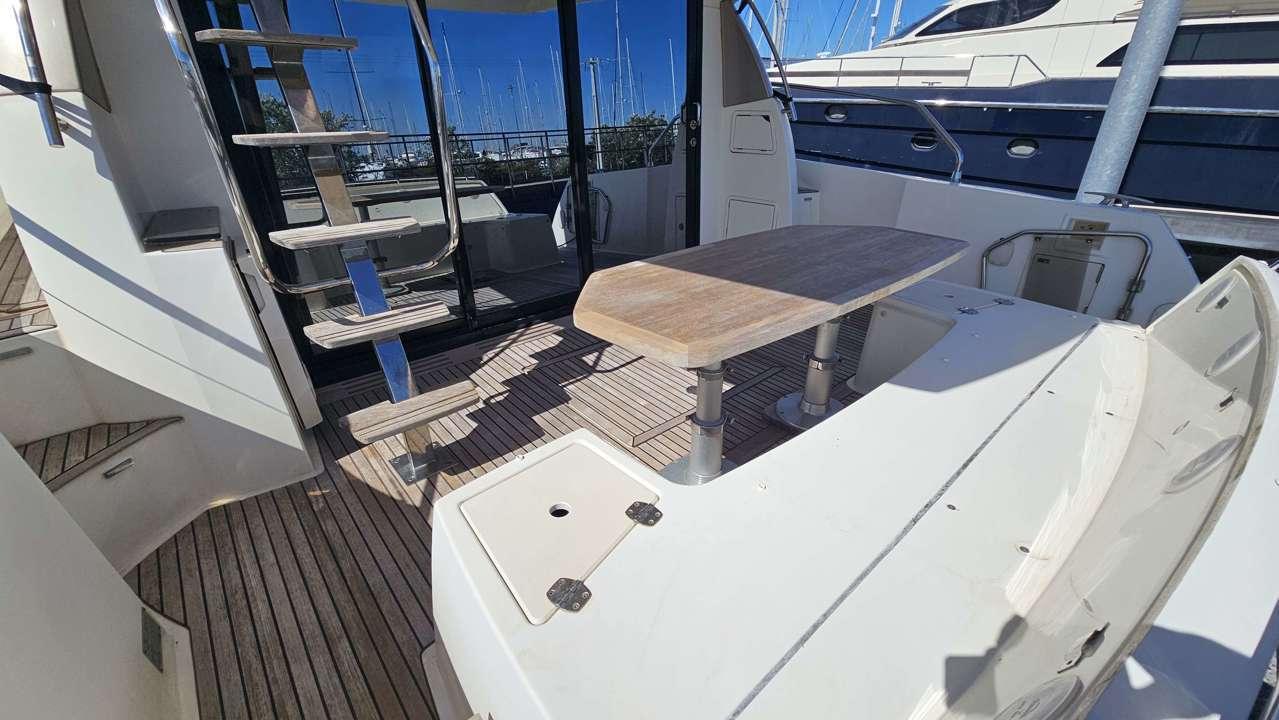 jeanneau yacht Prestige 450