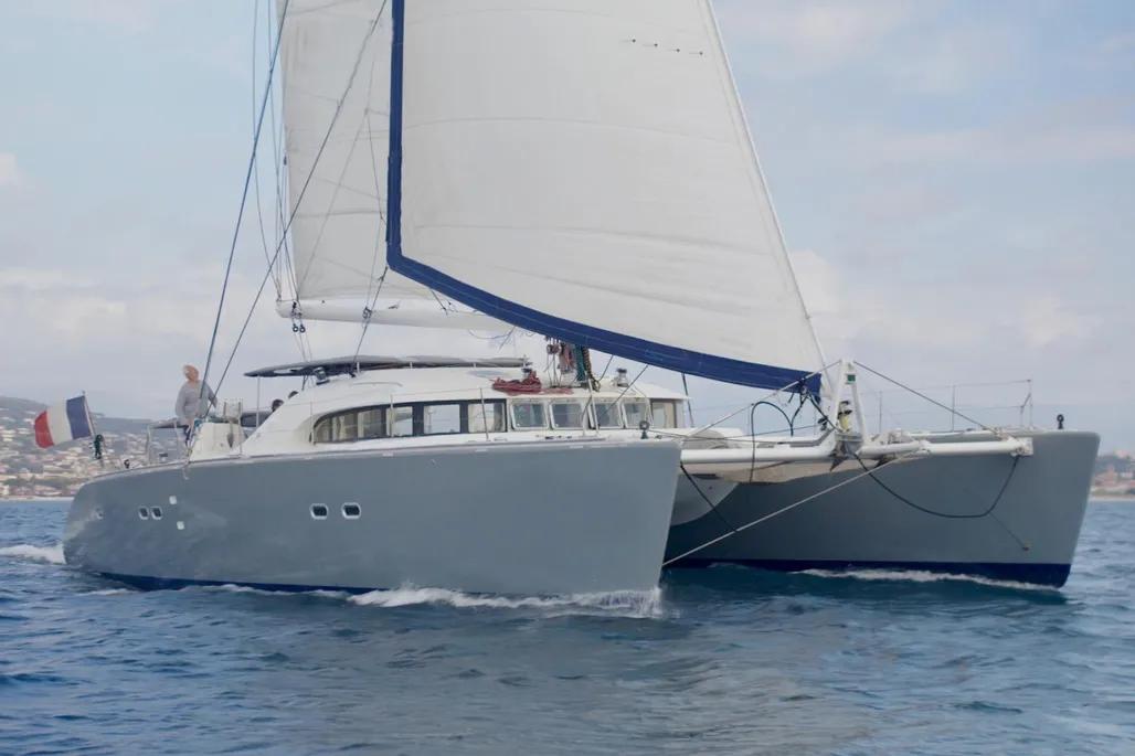 lagoon 570