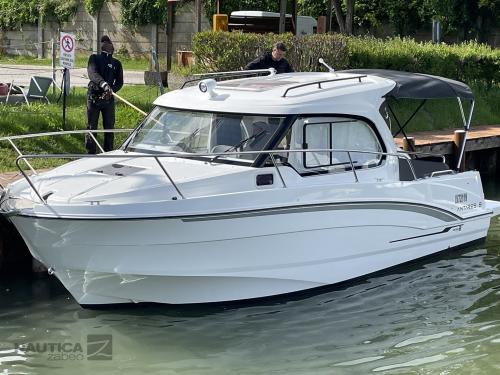 Beneteau antares 8