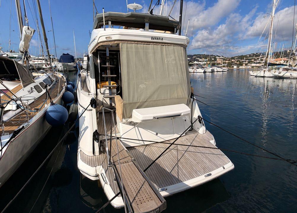 bavaria yachts R40 fly